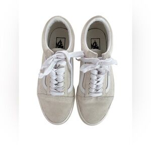Women’s VANS size 8.5